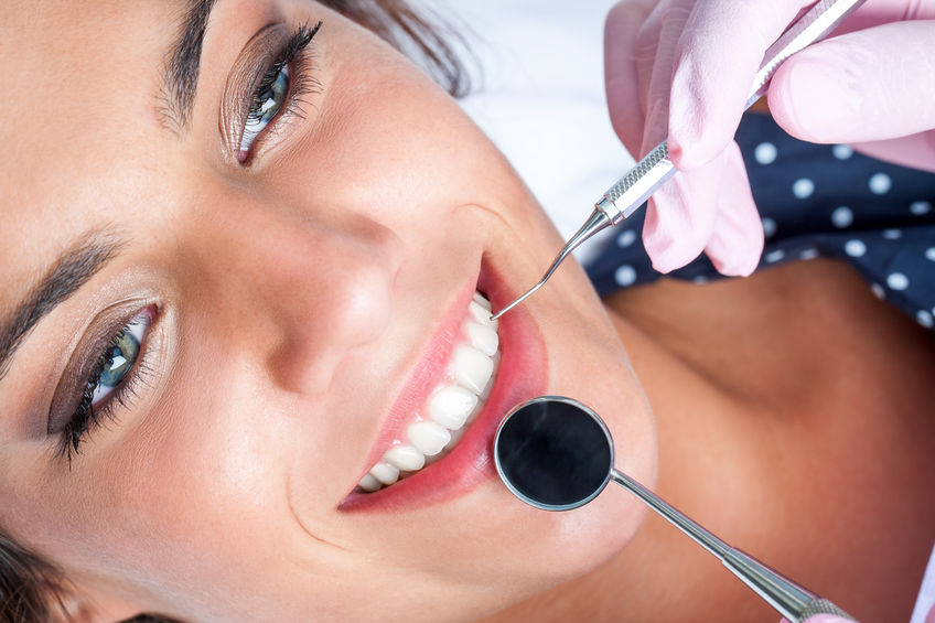 יישור שיניים – ד"ר ברקנא